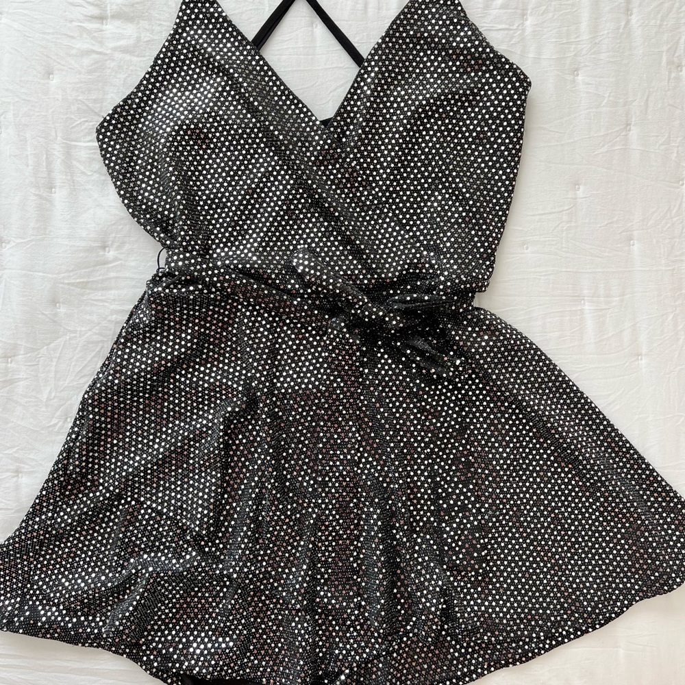 LuLu’s Sequin Romper, size M